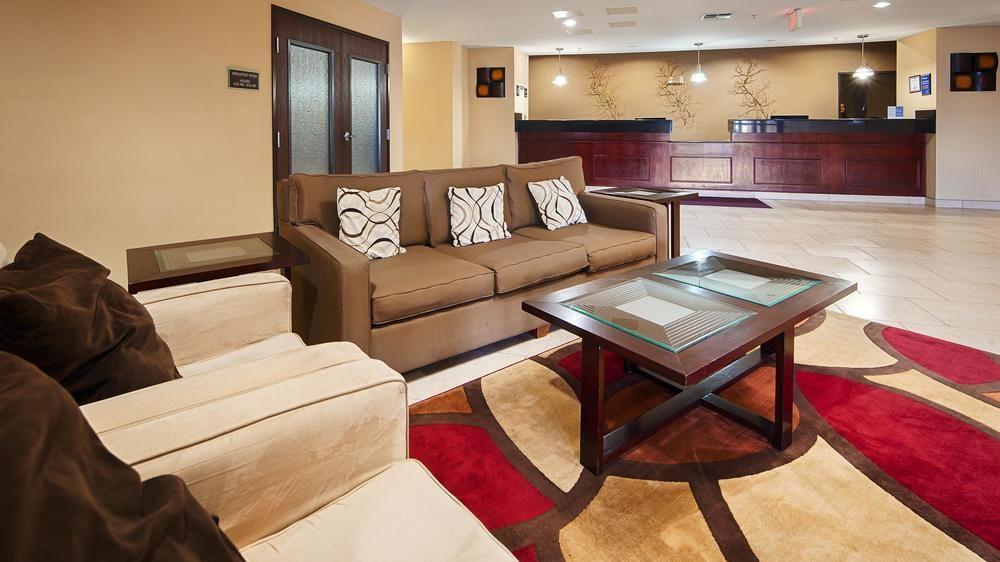 Best Western Plus Burleson Inn & Suites Экстерьер фото