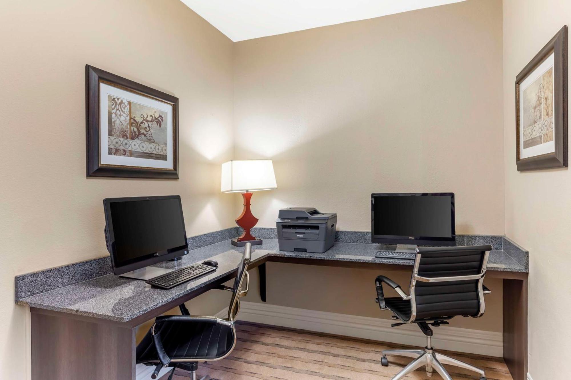 Best Western Plus Burleson Inn & Suites Экстерьер фото