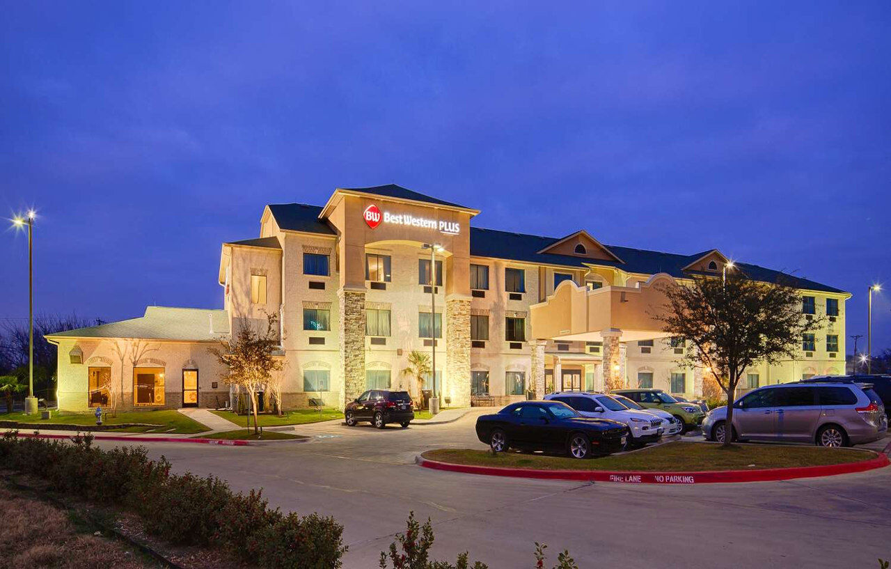 Best Western Plus Burleson Inn & Suites Экстерьер фото